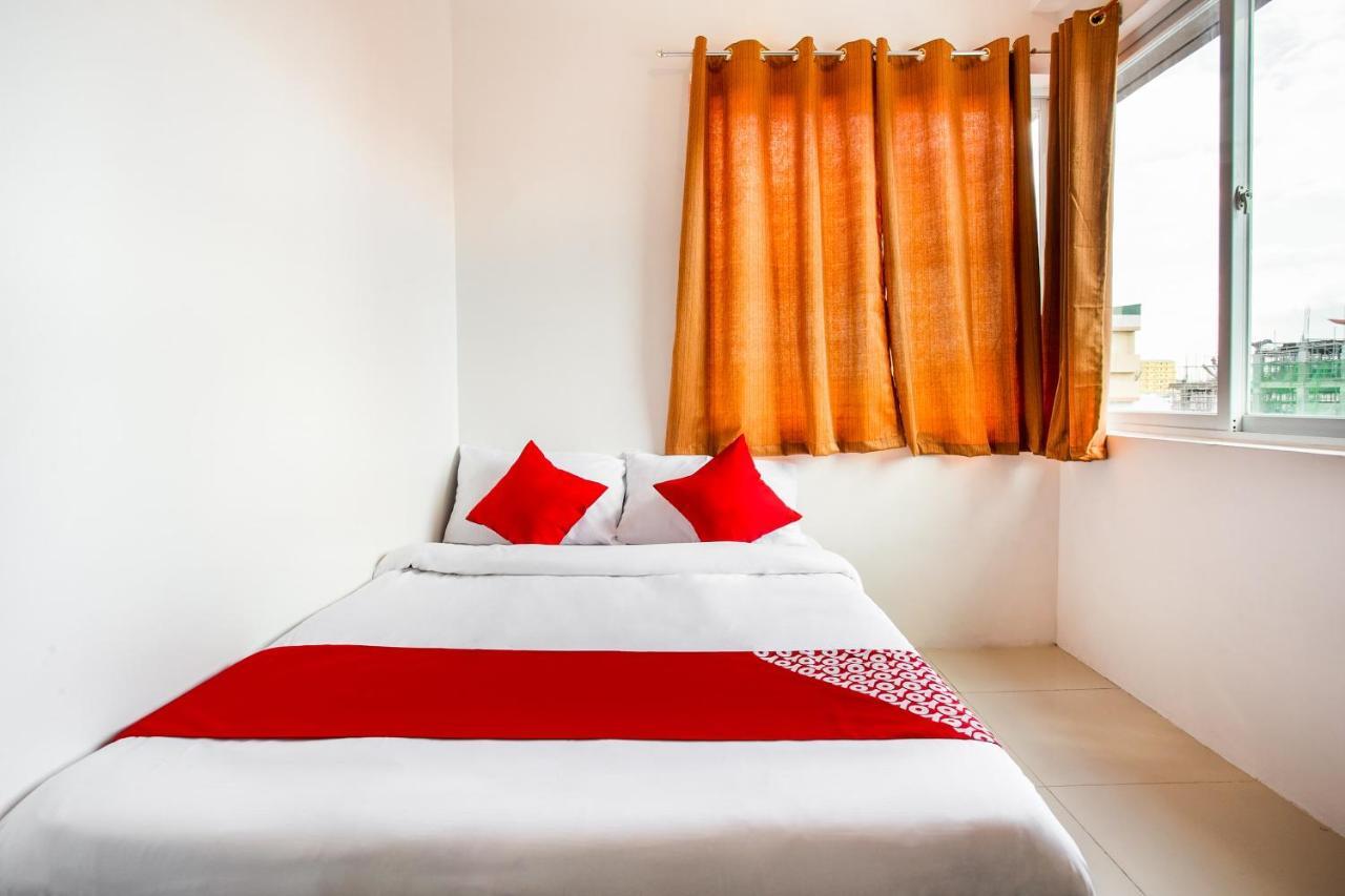 Oyo 505 Jardin Suites Manila Zewnętrze zdjęcie