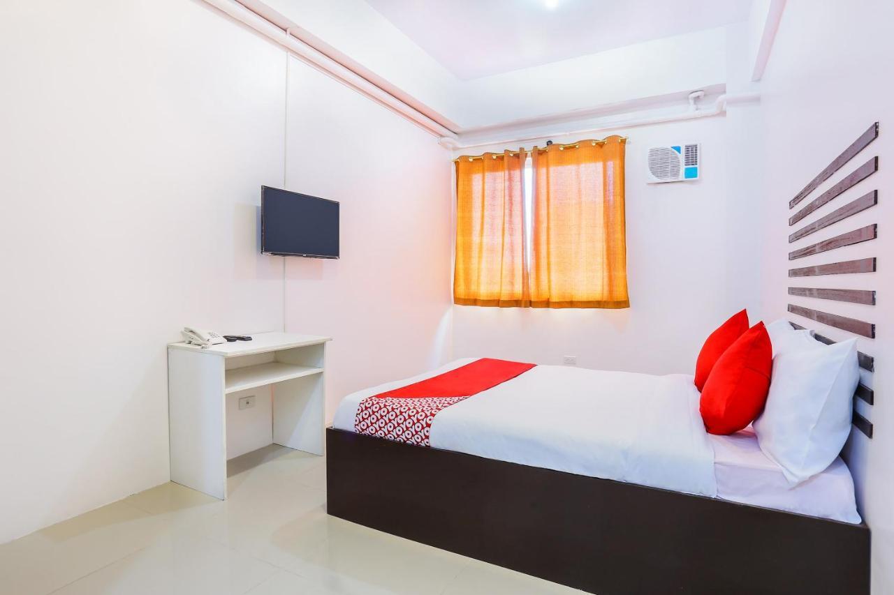 Oyo 505 Jardin Suites Manila Zewnętrze zdjęcie