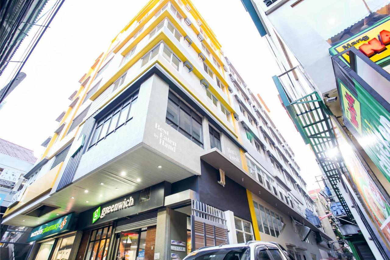 Oyo 505 Jardin Suites Manila Zewnętrze zdjęcie